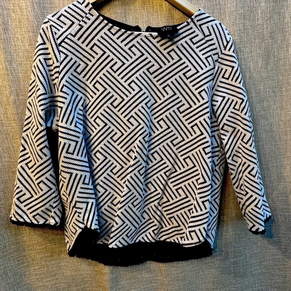 Anthropologie W5 Black & White Chevron Geometric Top Size Large